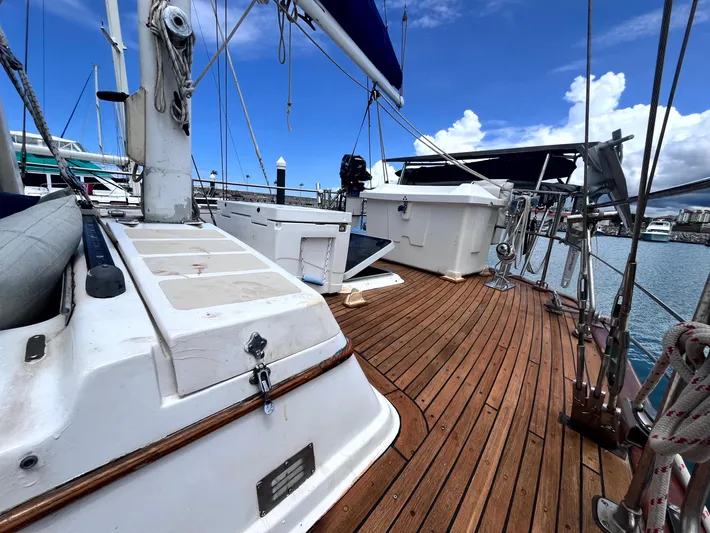 Sv Commitment Yacht Photos Pics 