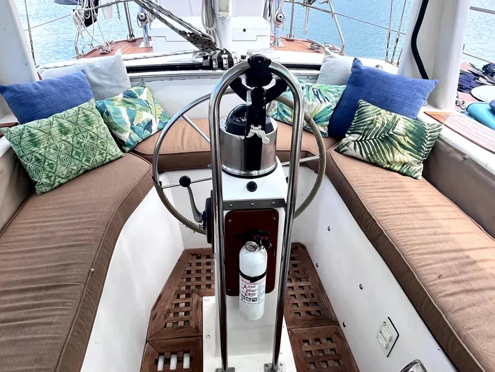 Sv Commitment Yacht Photos Pics 