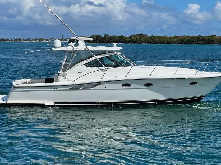 Agape Yacht Photos Pics 