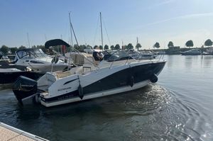 2019 Quicksilver 875 Activ Sundeck Airco