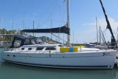 Hunter 41 Deck Salon