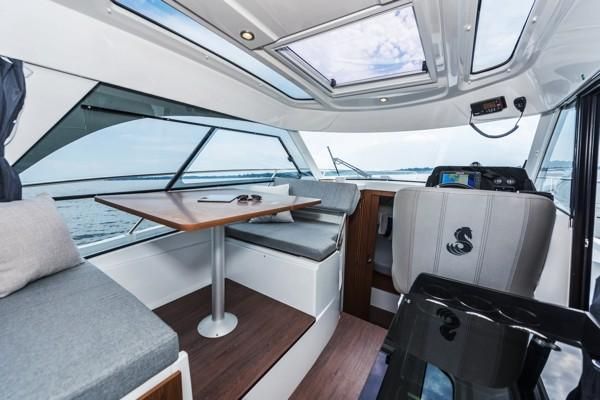 2023 Beneteau America Antares 9 OB