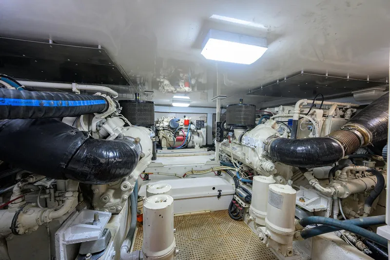 Seanyle Yacht Photos Pics Post 50 SEANYLE - Engine Room