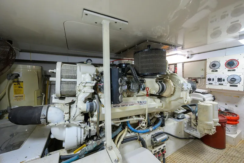 Seanyle Yacht Photos Pics Post 50 SEANYLE - Engine Room