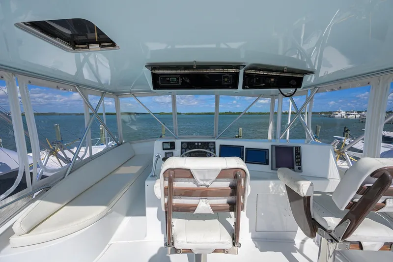 Seanyle Yacht Photos Pics Post 50 SEANYLE - Flybridge - Helm