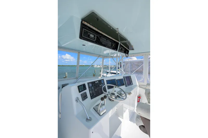 Seanyle Yacht Photos Pics Post 50 SEANYLE - Flybridge - Helm