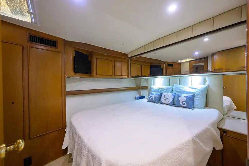 Seanyle Yacht Photos Pics Post 50 SEANYLE - Master Stateroom - Starboard