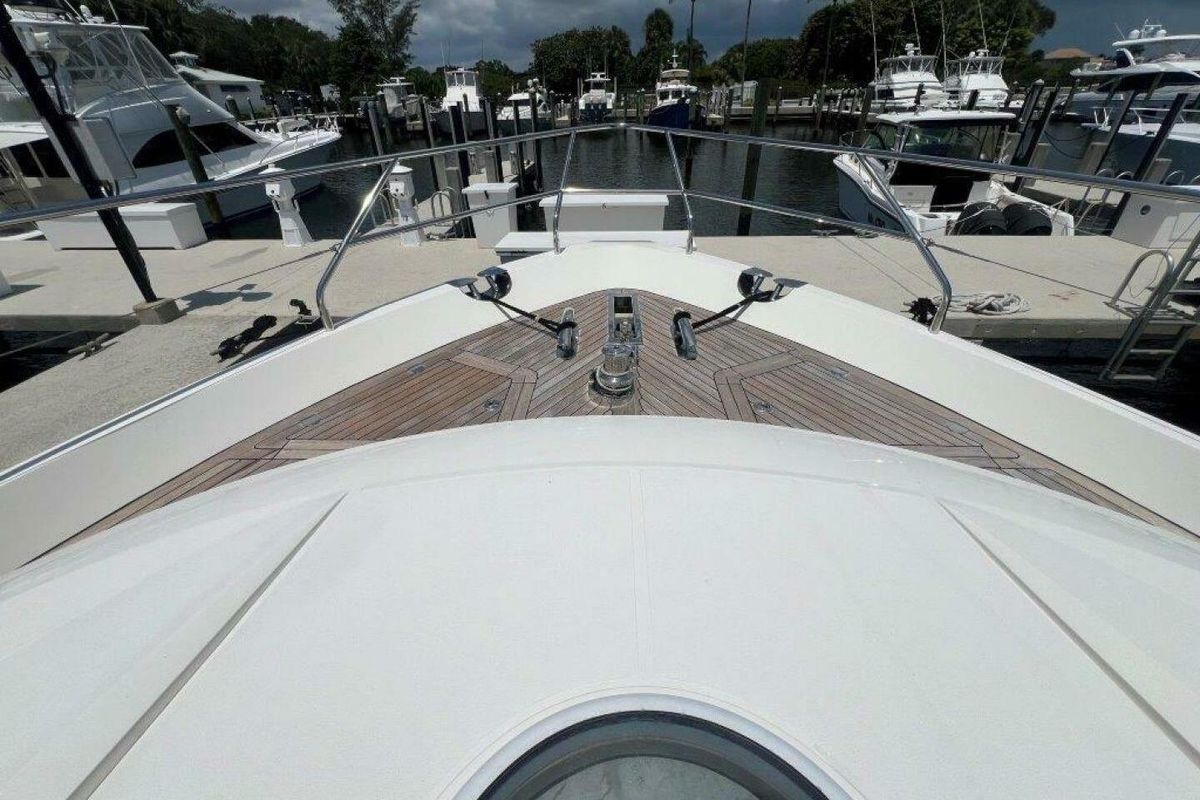 2006 Princess 67 