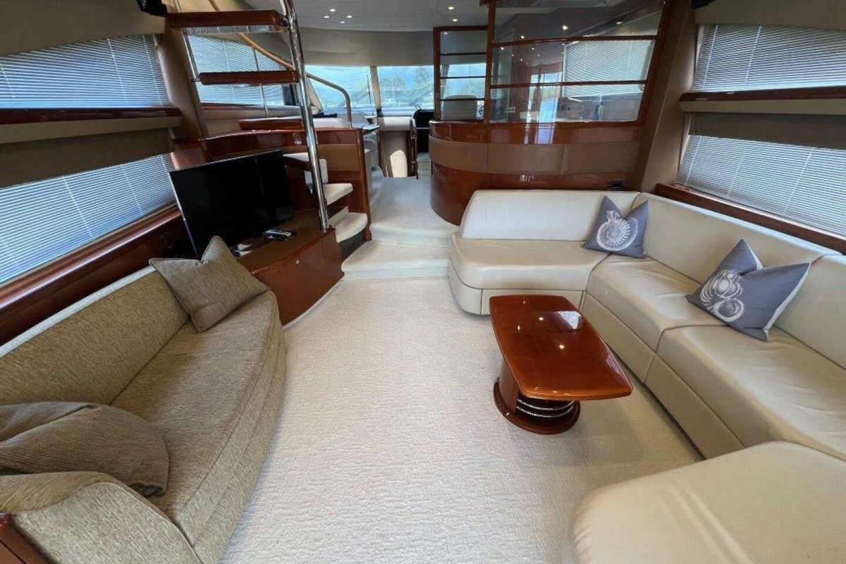 2006 Princess 67 