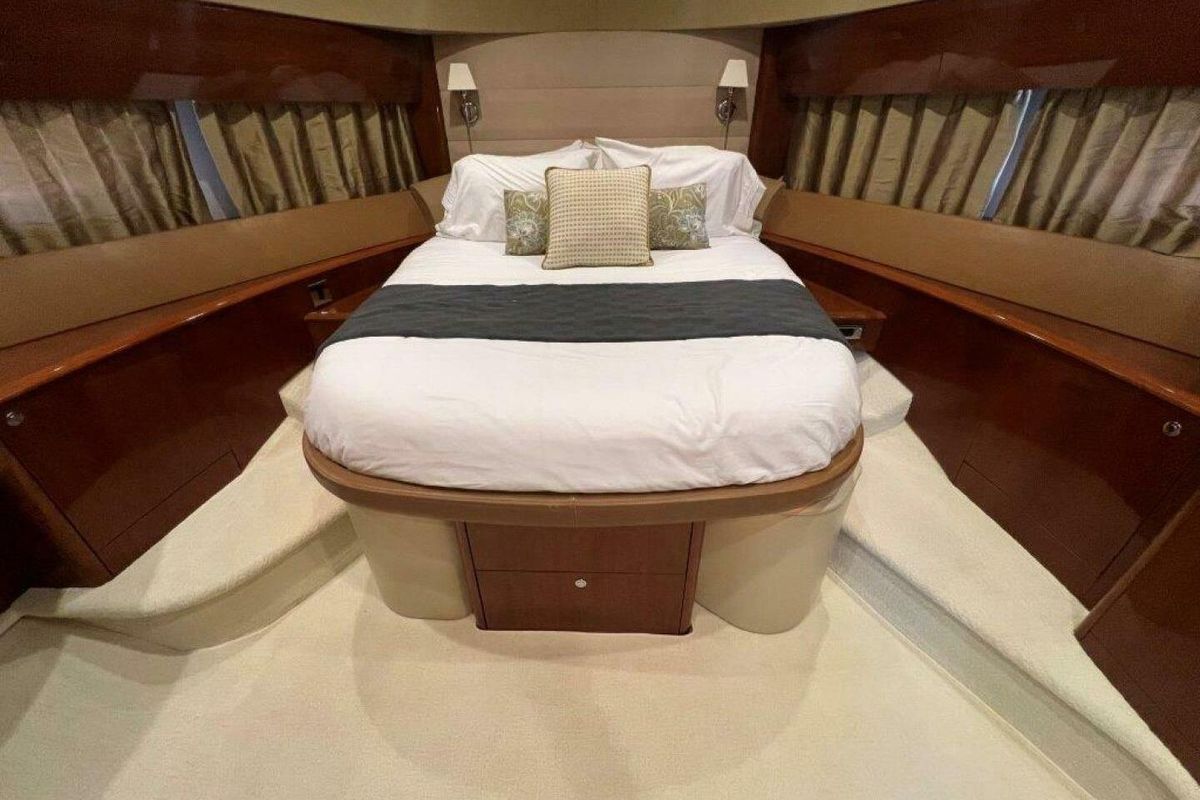 2006 Princess 67 