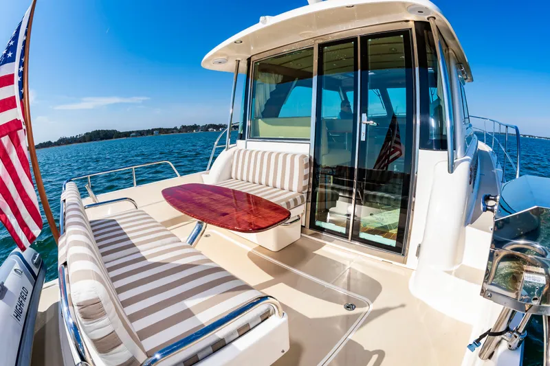 Plane Up Yacht Photos Pics 