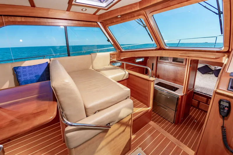 Plane Up Yacht Photos Pics 