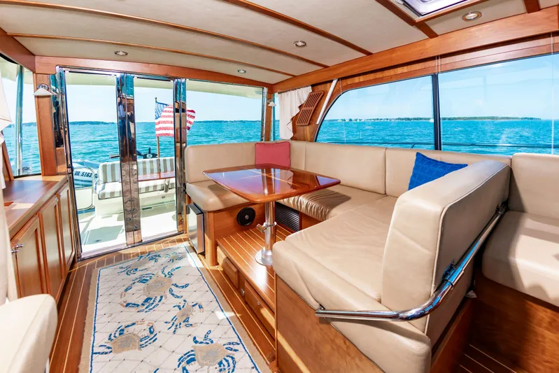 Plane Up Yacht Photos Pics 