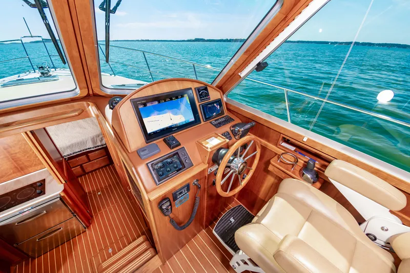 Plane Up Yacht Photos Pics 