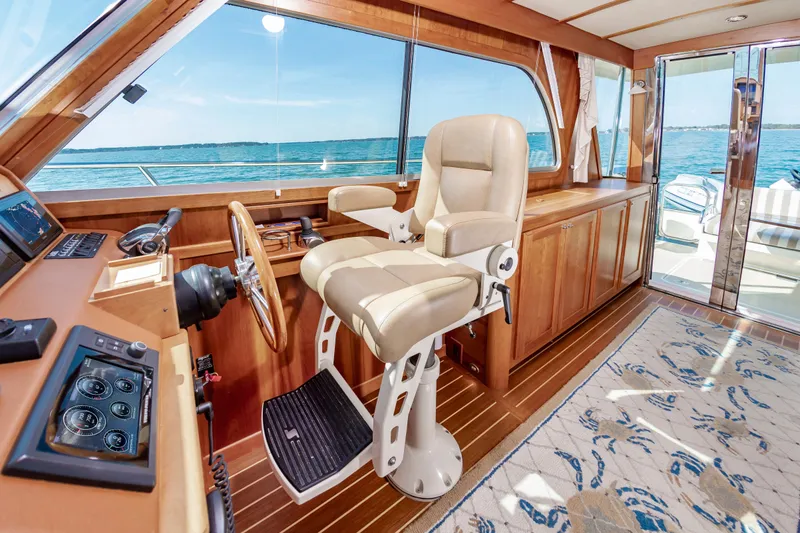 Plane Up Yacht Photos Pics 