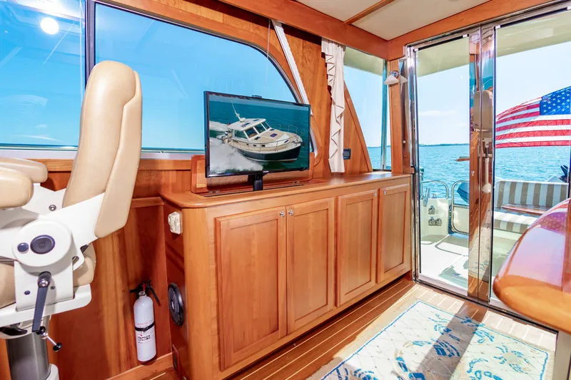 Plane Up Yacht Photos Pics 