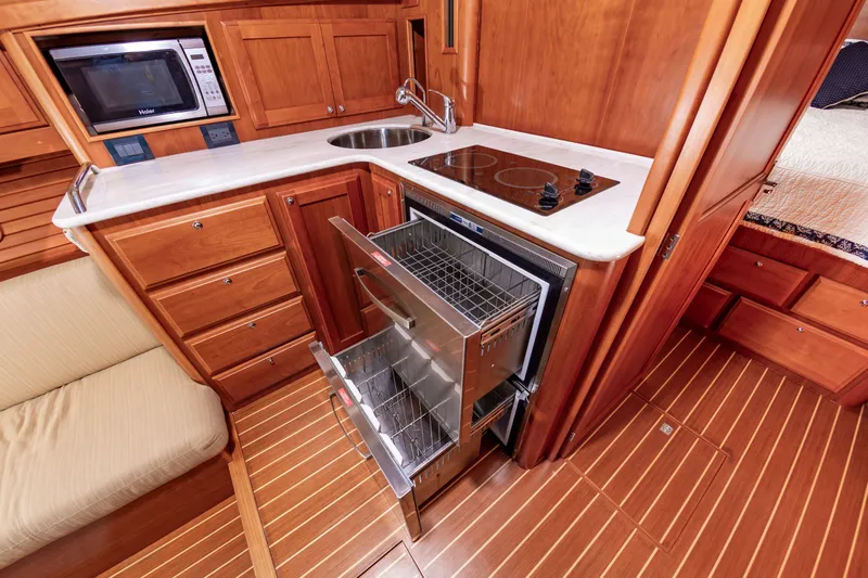 Plane Up Yacht Photos Pics 