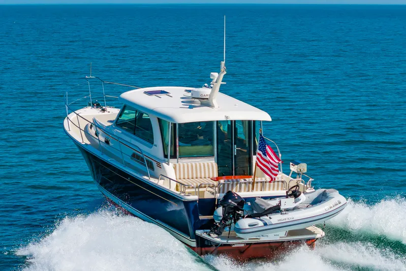 Plane Up Yacht Photos Pics 