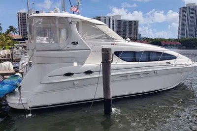 Sea Ray 390 Motor Yacht