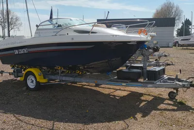 2004 Beneteau Flyer 550 Cabin