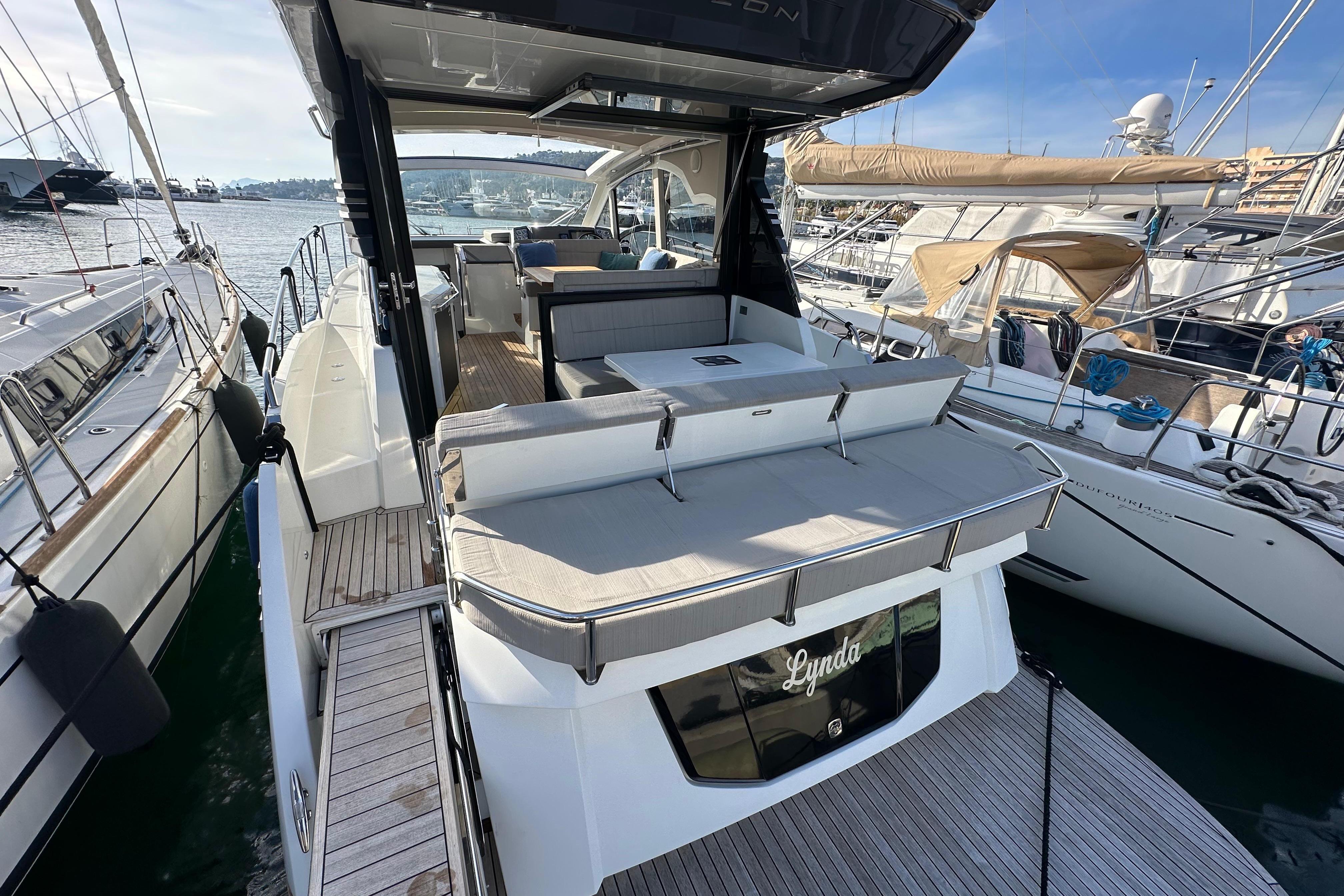 2019 Galeon 425 HTS