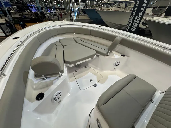  Yacht Photos Pics 2025 Sportsman 252 Open - Image 11