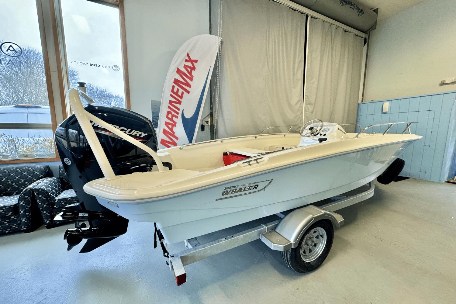 Boston whaler 16ft., Sports Equipment, Fishing on Carousell