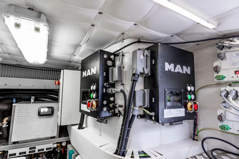 Sea Suite I Yacht Photos Pics 