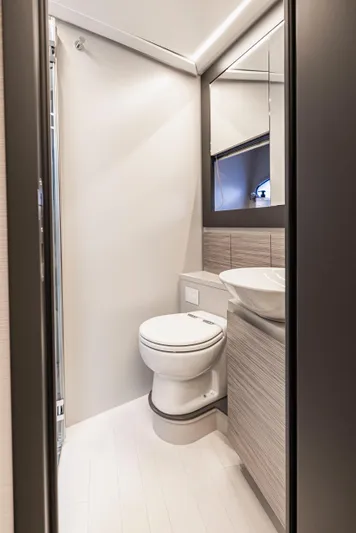 Sea Suite I Yacht Photos Pics 