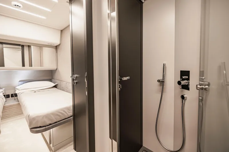 Sea Suite I Yacht Photos Pics 