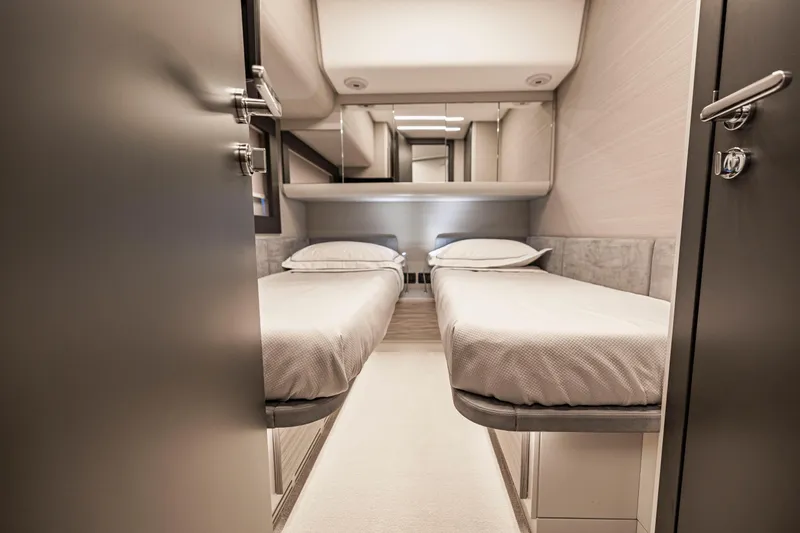 Sea Suite I Yacht Photos Pics 