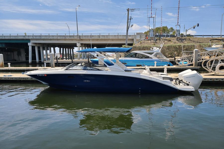 2021 Sea Ray 290 SDX OUTBOARD