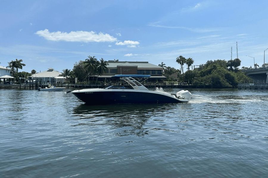 2021 Sea Ray 290 SDX OUTBOARD