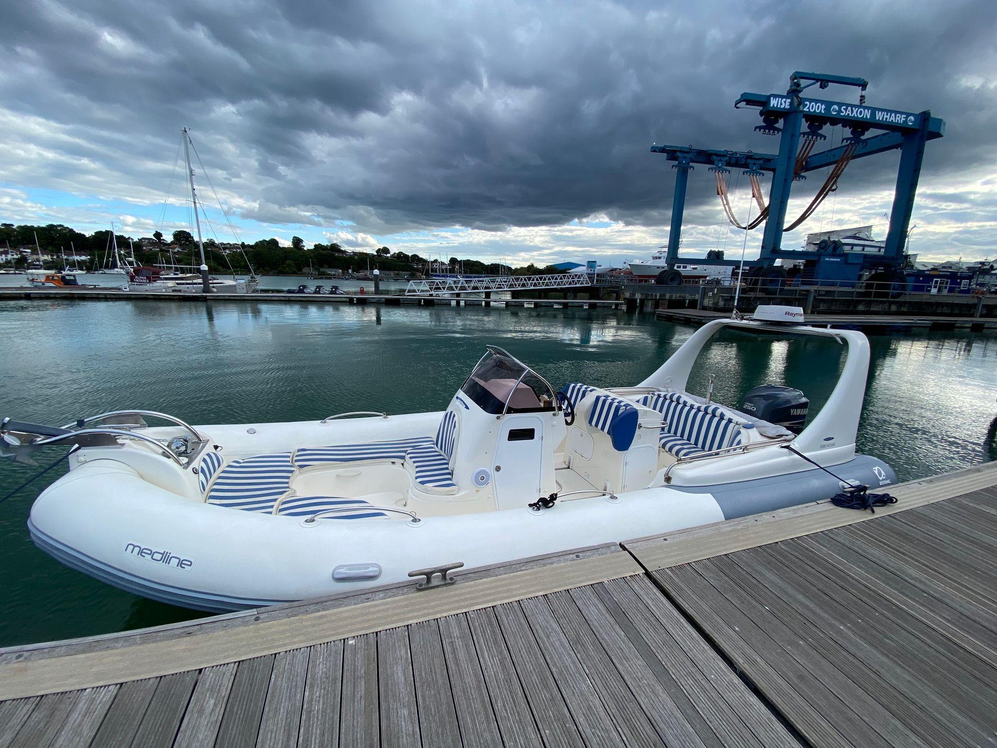 2009 Zodiac Pro 9 Man Embarcaciones neumáticas en venta - YachtWorld