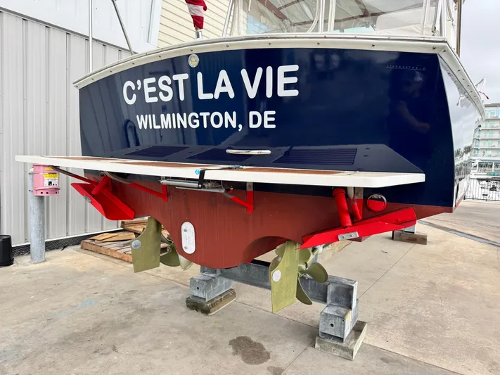 C'est La Vie Yacht Photos Pics Bruckmann Bluestar 29.9 boat, 2010 model, named "C'est La Vie," Wilmington, DE, on dry dock.