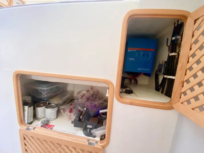 Ronin Yacht Photos Pics 