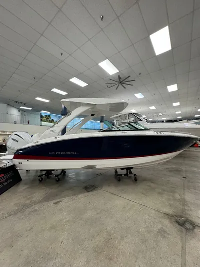  Yacht Photos Pics 2025 Regal Lx6 - Image 1