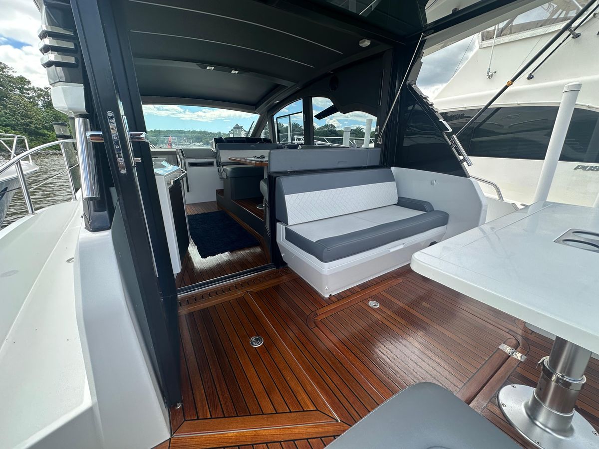 2021 Galeon 43 