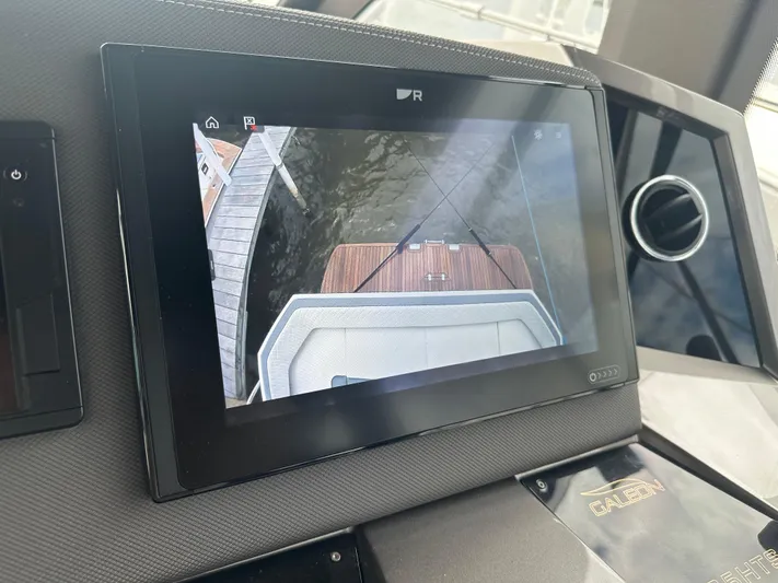 Sea Addendum Yacht Photos Pics Display screen on 2021 Galeon 425 HTS yacht showing rear view camera feed.