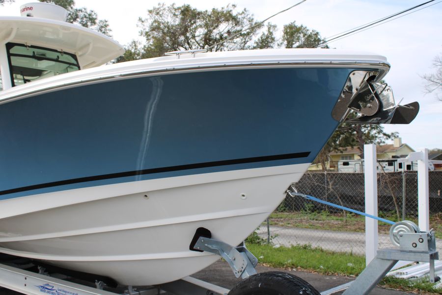 2018 Boston Whaler 330 Outrage