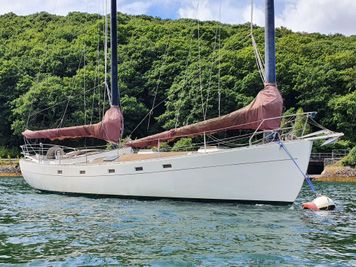 Freedom 40 AC