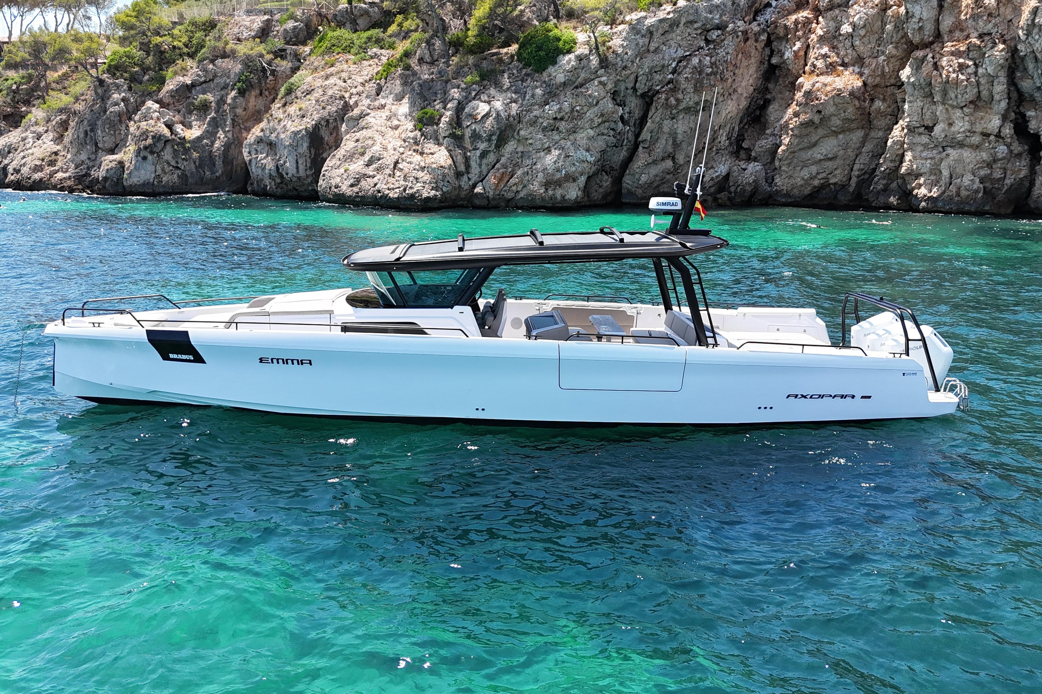 2025 Axopar 45 Cross Top