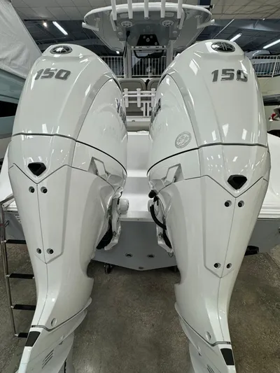  Yacht Photos Pics 2025 Sportsman 252 Open - Image 6