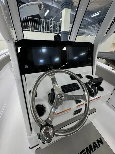  Yacht Photos Pics 2025 Sportsman 252 Open - Image 12