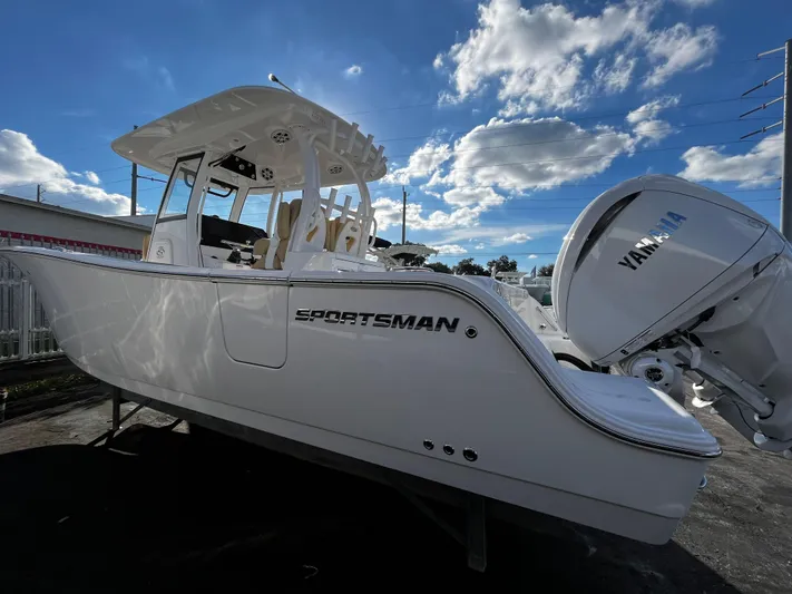  Yacht Photos Pics 2024 Sportsman 282 Open Te - Image 2