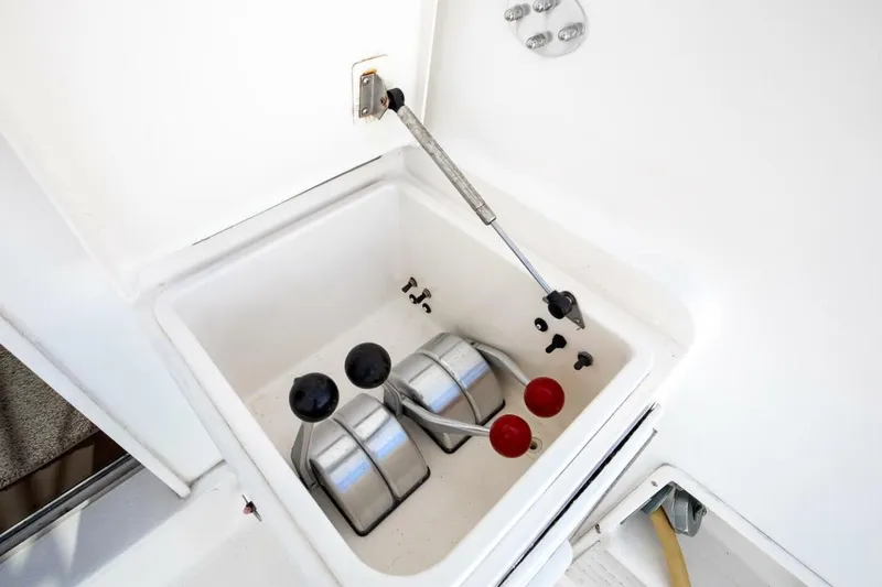  Yacht Photos Pics Control panel of a 1999 Ocean Yachts 48 Super Sport boat.