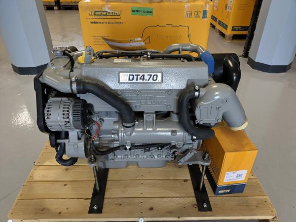 2011 Vetus New Old Stock Vetus DT4.70 68hp Bobtail Marine Diesel Engine
