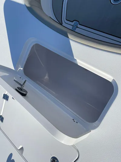  Yacht Photos Pics 2024 Sportsman 267 Masters Oe - Image 11