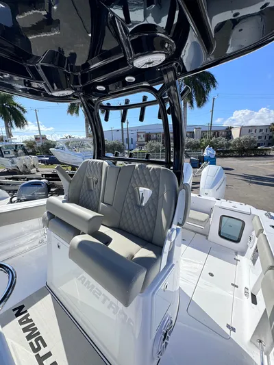  Yacht Photos Pics 2025 SPORTSMAN 322 OPEN - Image 5