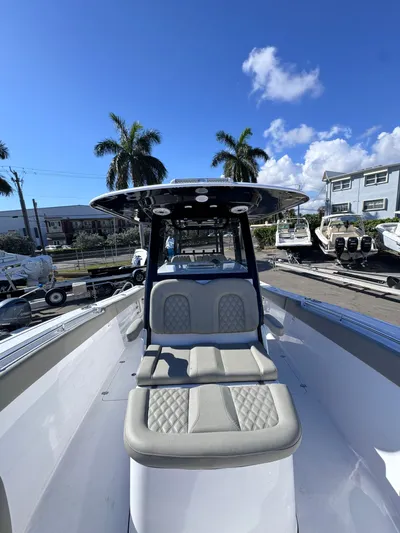  Yacht Photos Pics 2025 SPORTSMAN 322 OPEN - Image 6